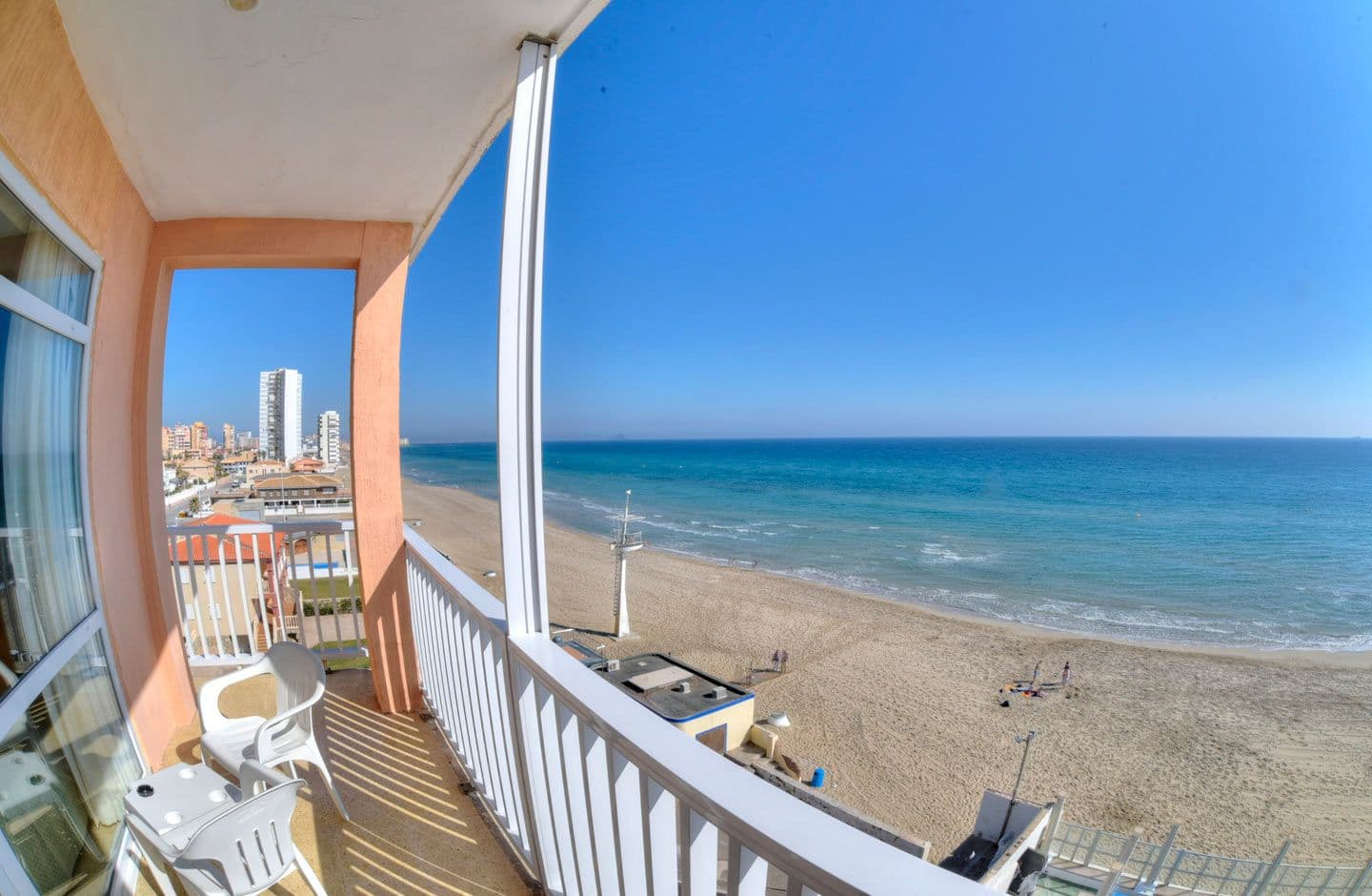 ¡PENSIÓN COMPLETA Y RELAX A ORILLAS DEL MEDITERRÁNEO! Desde 3 NOCHES: HOTEL 4*+SPA+TERMAS con -50% en niños | La Manga (oct)