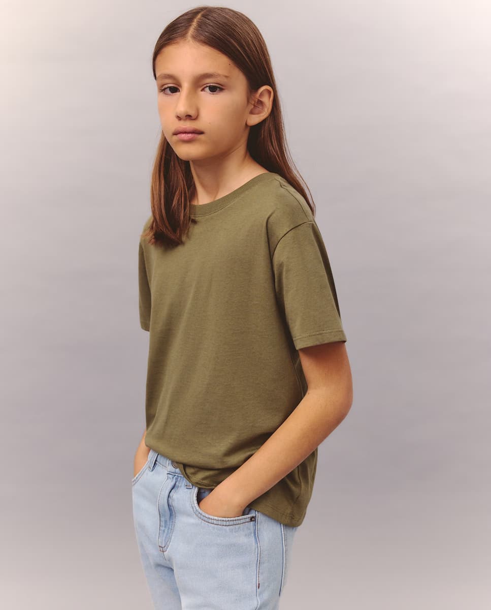 Camiseta manga corta lisa niño Kids El Corte Inglés Kaki — 6 a 14 años | recogida gratis en tiendas