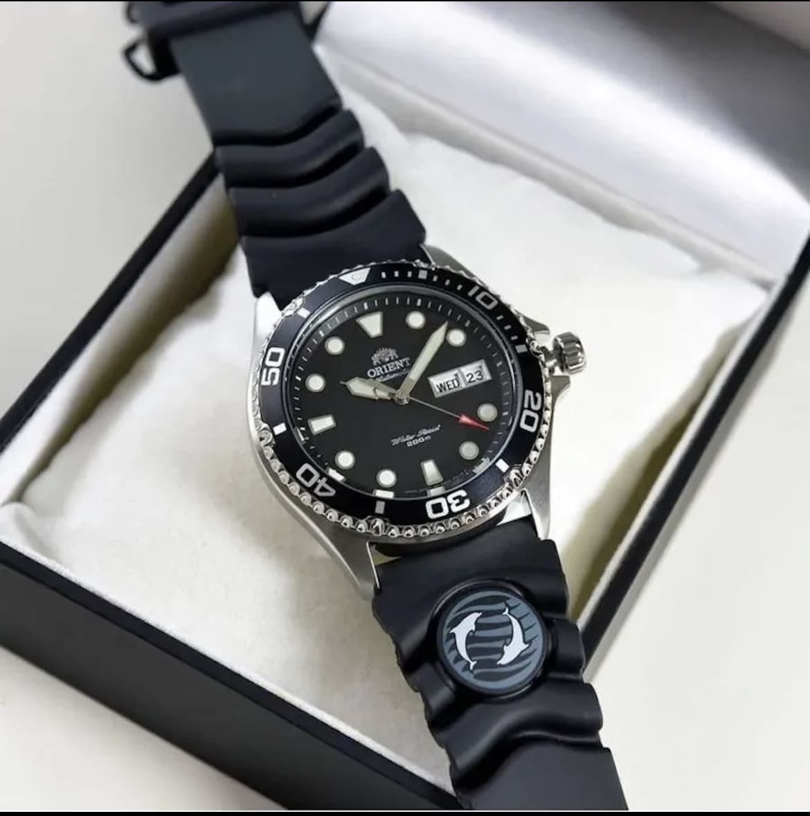 Orient Mako Ray automático: diver japonés con 200 m de resistencia y diseño deportivo