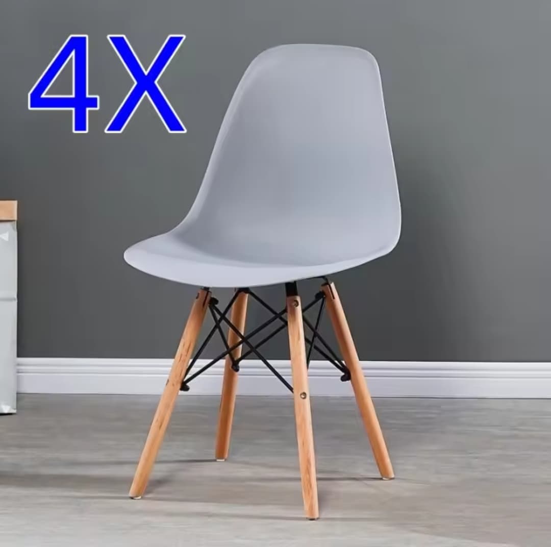 Juego de 4 sillas con patas de madera estilo nórdico-medieval