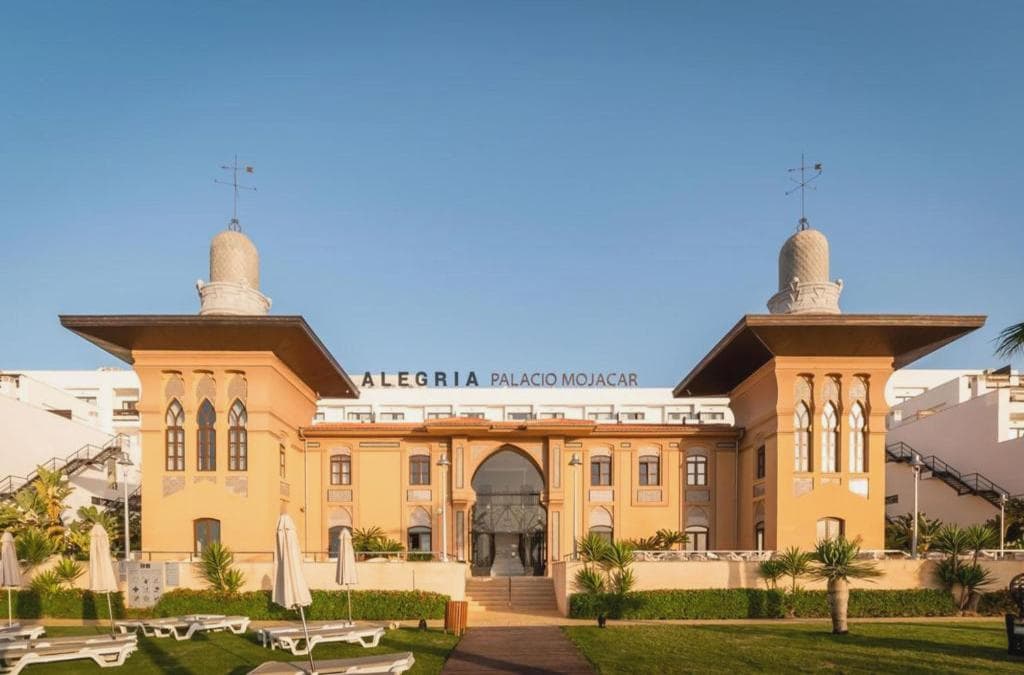 MOJÁCAR, ¡3 NOCHES! en un palacio de 1907 convertido en hotel 4* solo adultos. Cerca de la playa. Octubre