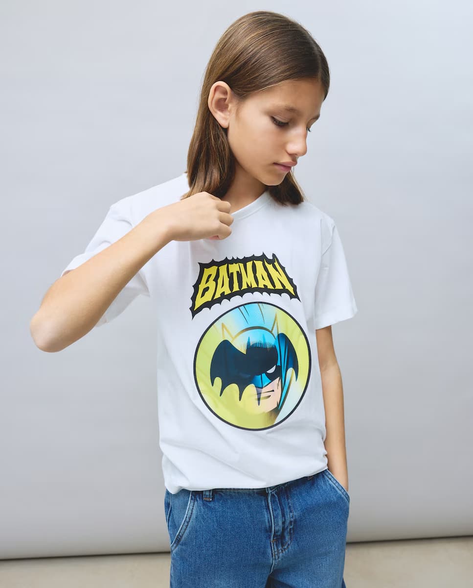 Camiseta manga corta licencia BATMAN HOLOGRAMA de niño - Kids El Corte Inglés (Tallas 6,10 y 12 años)