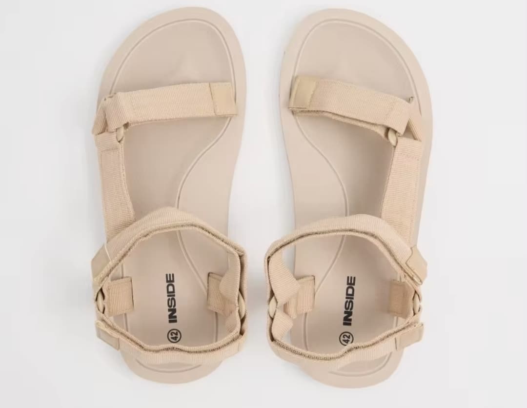 Sandalia crudo con tiras de velcro, ajuste personalizado, suela ligera y cómoda para aventuras diarias INSIDE