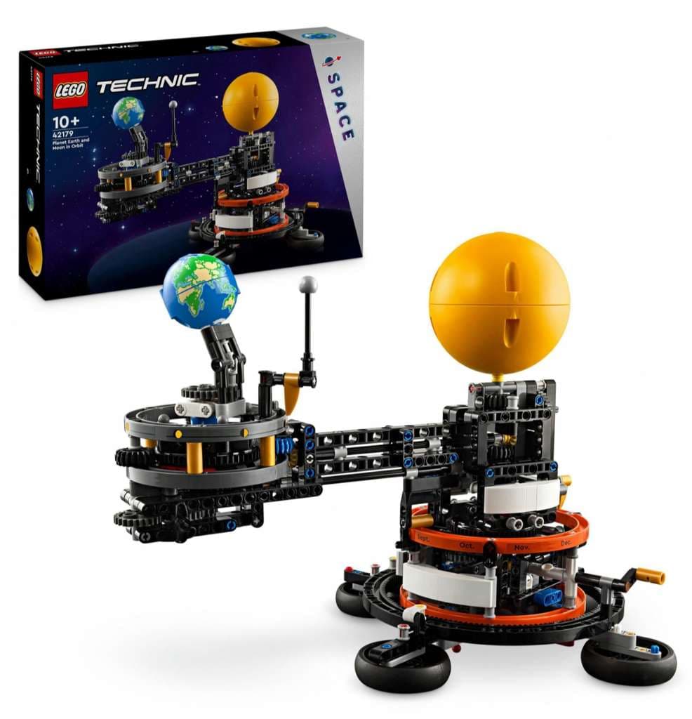 Lego Technic planeta Tierra y Luna