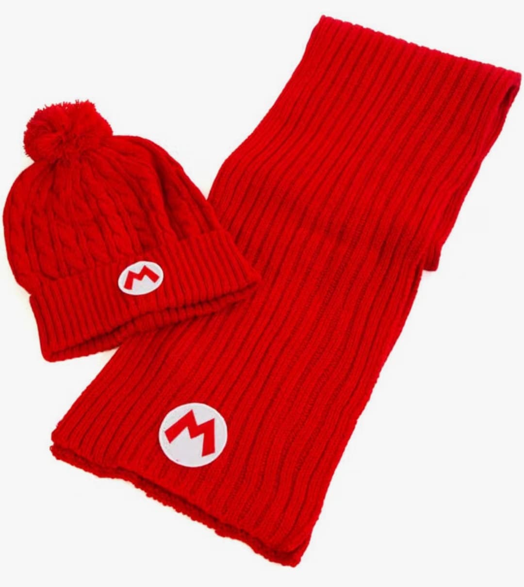 Sets de regalo de gorro y bufanda Difuzed / De 6,99€ a 9,99€ / Super Mario, Pokémon, Star Wars, Disney... / Recogida en tienda gratuita