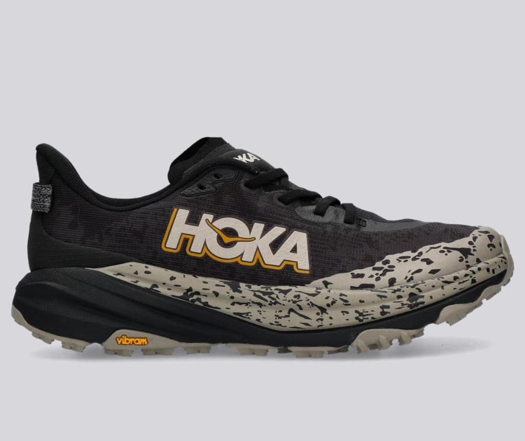 Hoka Speedgoat Zapatillas Trail Hombre 7 de 40 a 48 por 109€ en verde y en negra por 94€ tallas 40, 41,5, 42, 43,5, 44, 44,5 y 45,5